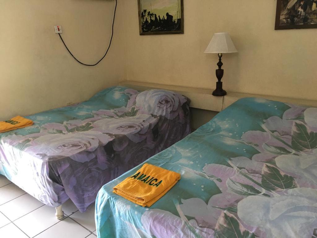 Deluxe Montego Bay Club Studio & Suites Εξωτερικό φωτογραφία