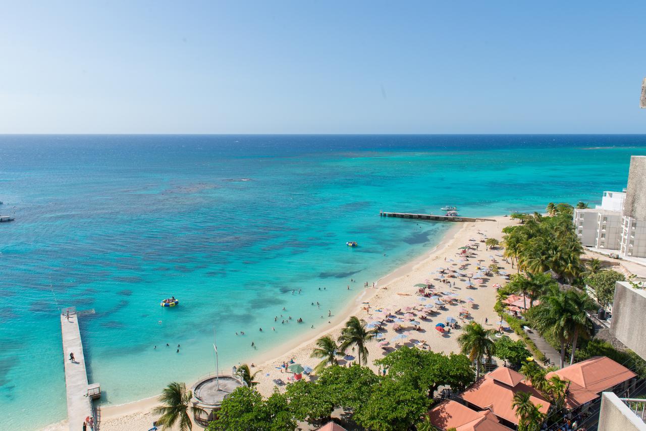 Deluxe Montego Bay Club Studio & Suites Εξωτερικό φωτογραφία