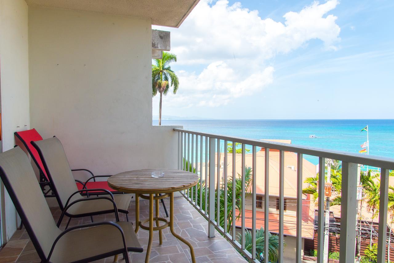 Deluxe Montego Bay Club Studio & Suites Εξωτερικό φωτογραφία