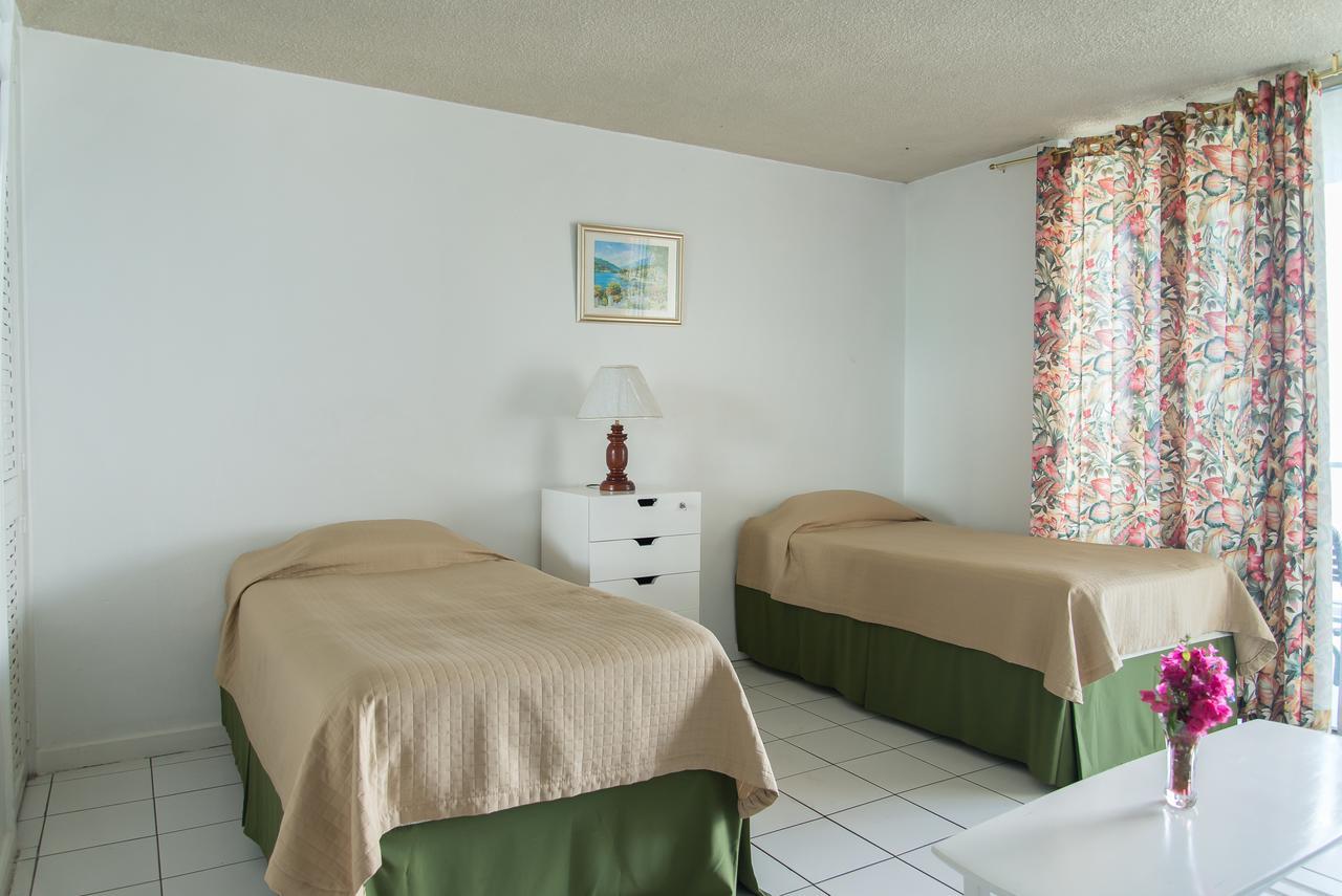Deluxe Montego Bay Club Studio & Suites Εξωτερικό φωτογραφία