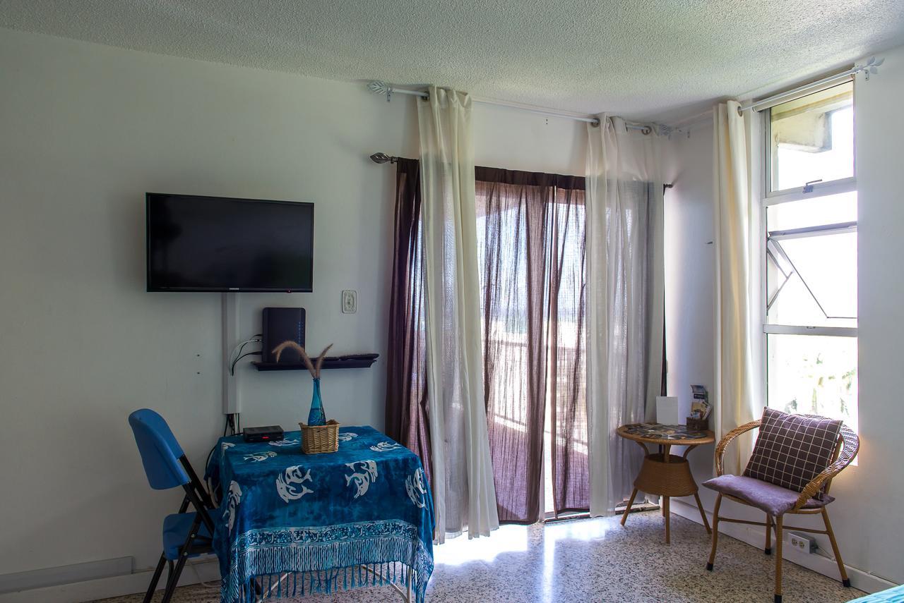 Deluxe Montego Bay Club Studio & Suites Εξωτερικό φωτογραφία